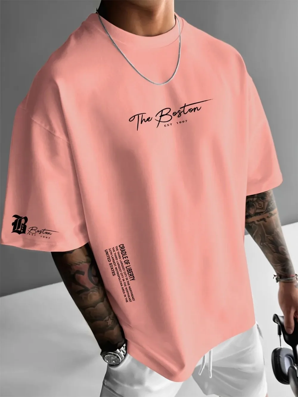 L'ultima T-shirt di lusso da u - Streetwear Brand Shirts recensione e prezzo