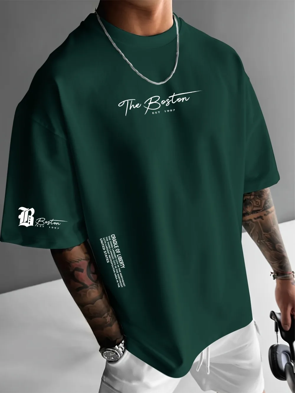 L'ultima T-shirt di lusso da u - Streetwear Brand Shirts recensione e prezzo