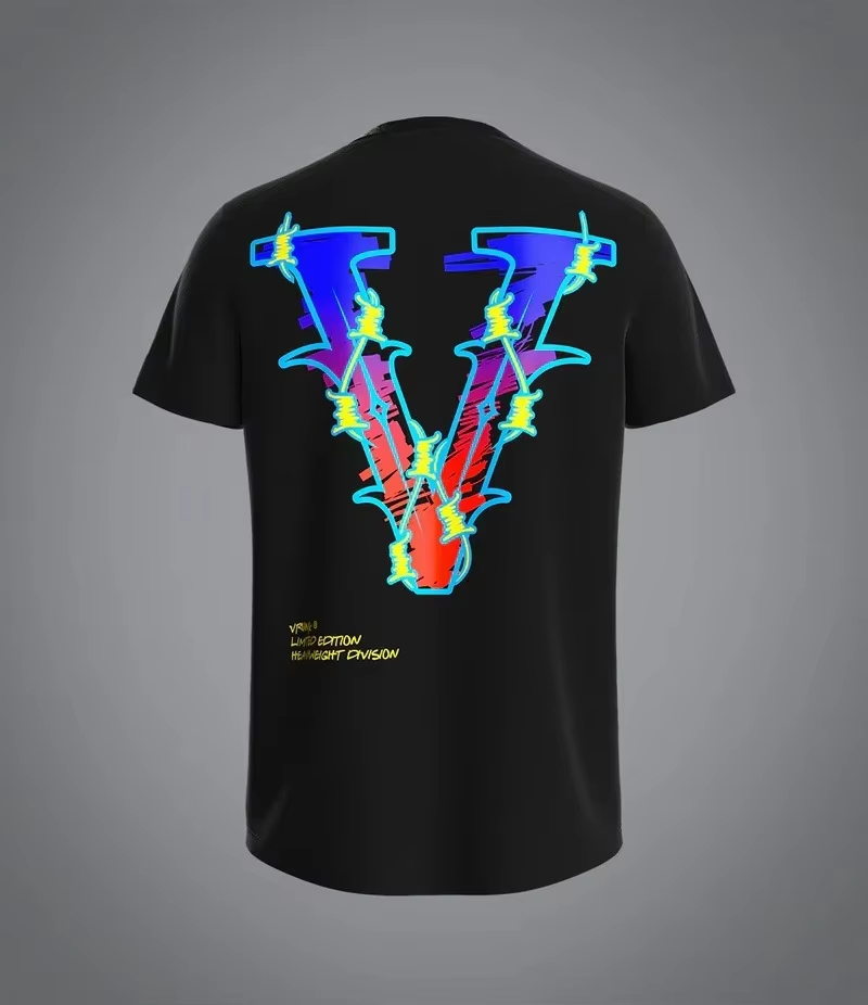 T-Shirt con Design Adesivo Sti - Streetwear Brand Graphic Designer recensione e prezzo