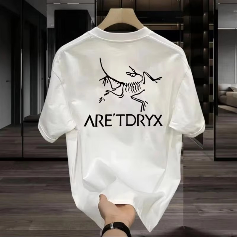T-shirt Classica con Logo, Des - Streetwear Brand Graphic Designer recensione e prezzo